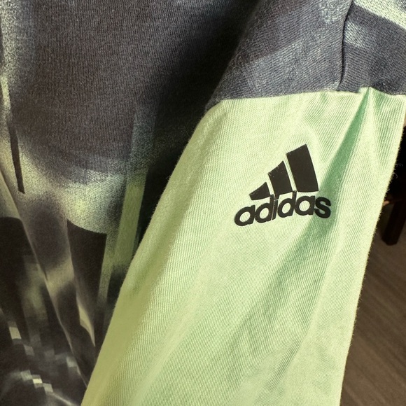 👾 NOW LOADING Adidas T for Teens - Picture 2 of 3